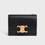 셀린느 트리오페 메탈 로고 컴팩트 지갑 10I653DPV